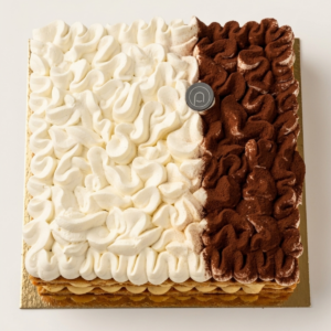 Tarta milhojas artesanal de Papín con crema y cacao en Logroño